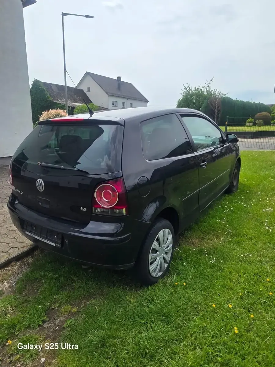 Gebraucht VW Polo 80 PS (58 kW) 2009 Schwarz Kleinwagen