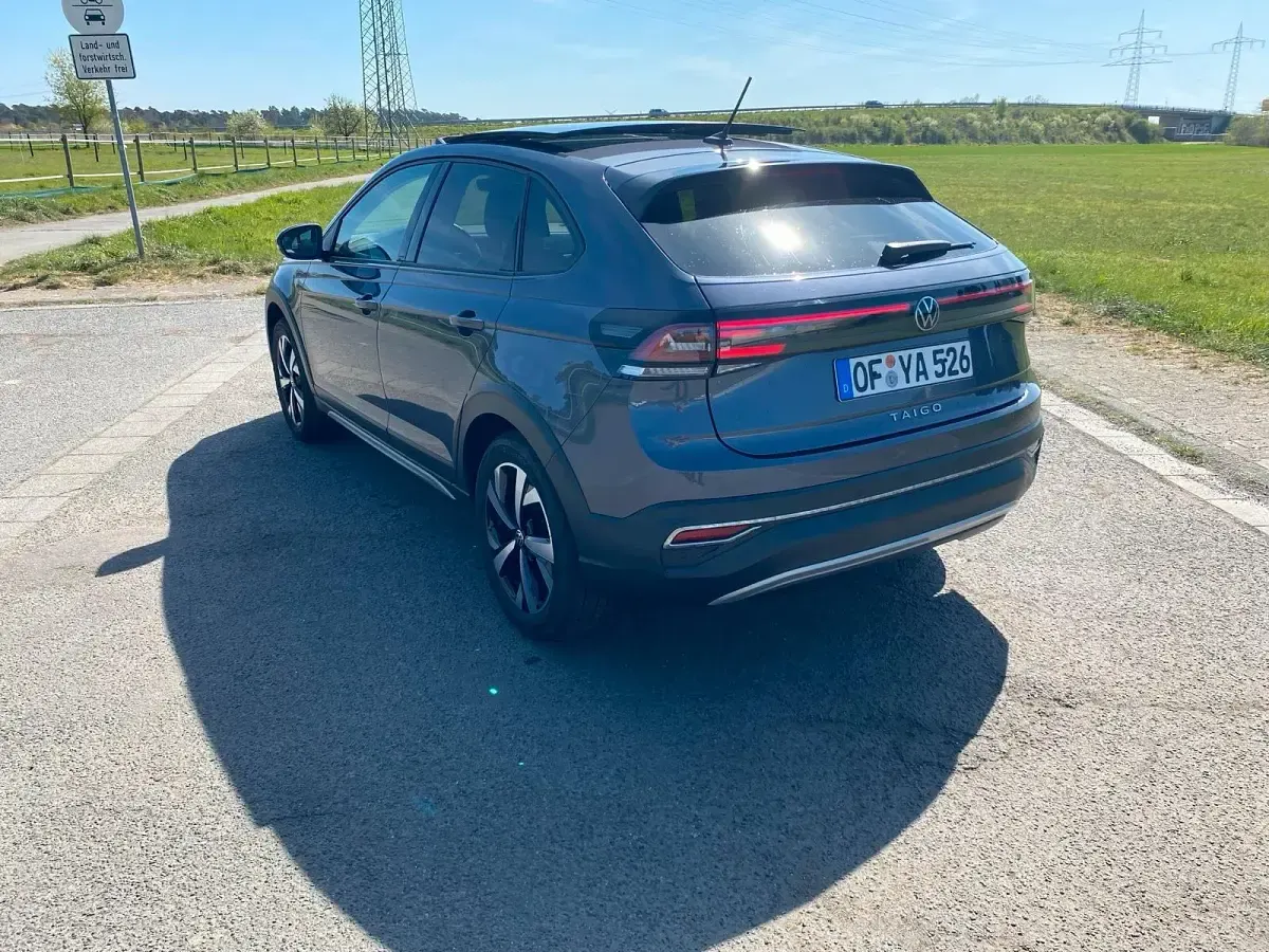 Używany VW Taigo 110 KM (80 kW) 2022 Szary SUV