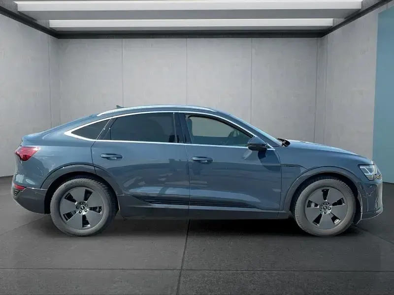 Gebraucht Audi e-tron Sportback 300 kW (408 PS) 2024 Blau SUV