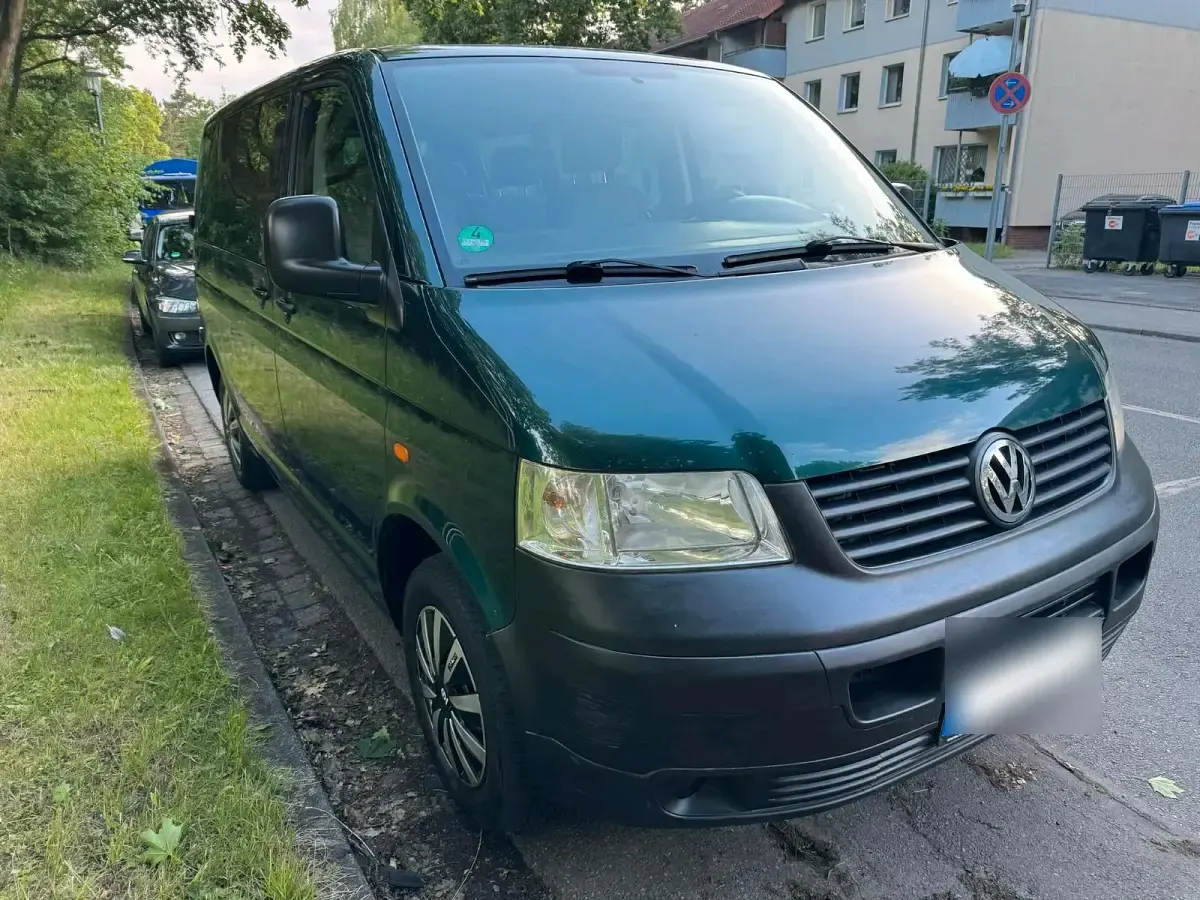Gebraucht VW T5 131 PS (96 kW) 2007 Grün Van