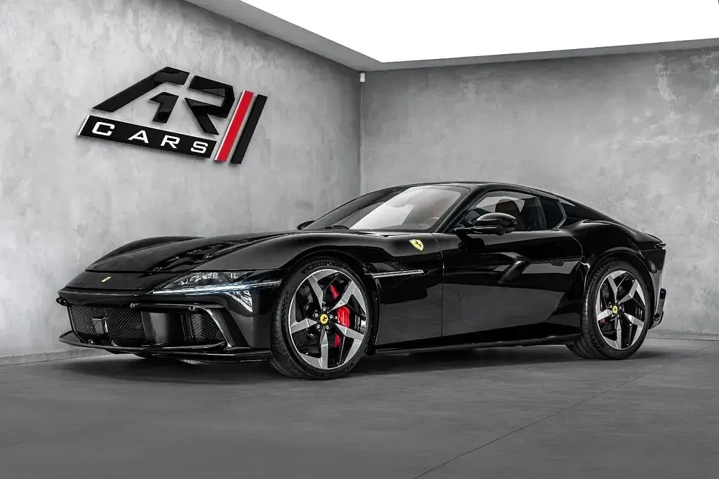 Neu Ferrari 12 Cilindri 825 PS (606 kW) 2026 Schwarz Cabrio