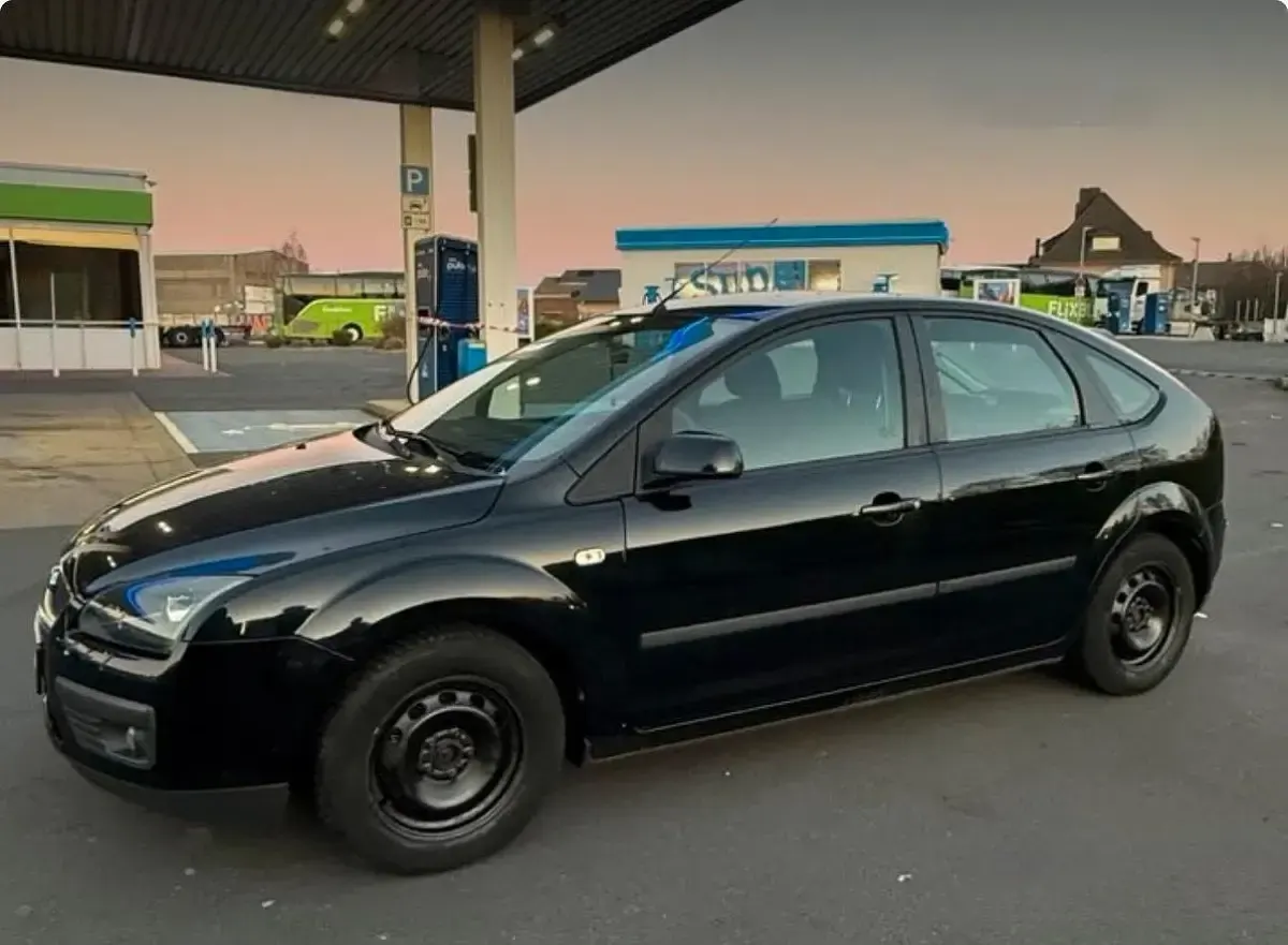 Gebraucht Ford Focus 101 PS (74 kW) 2005 Andere farben Limousine
