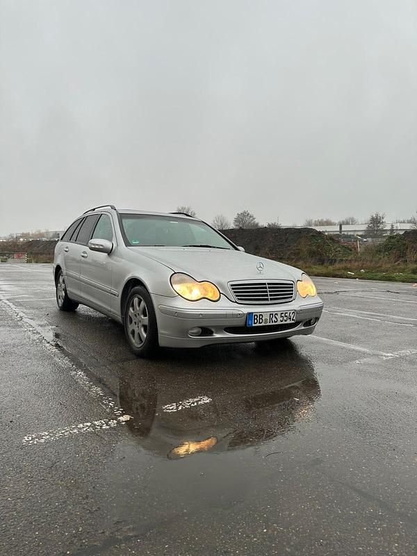 Silber Gebraucht 2002 Mercedes C220 Kombi | 1.000 € (Superpreis) - Bild 1/4