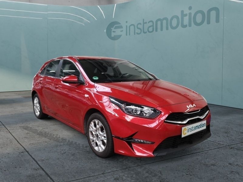 Rot Gebraucht 2022 Kia Ceed Vision Limousine | 27.338 € (Teuer) - Bild 1/4