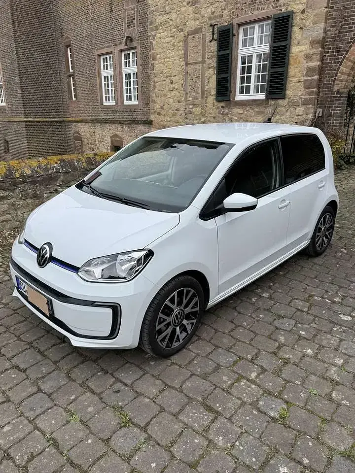Gebraucht VW e-up! Edition 61 kW (83 PS) 2023 Weiß Kleinwagen