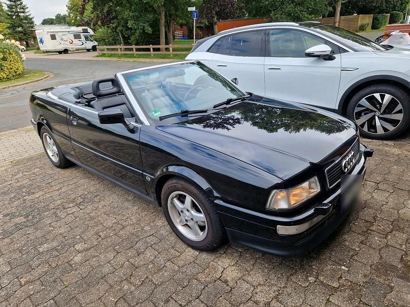 Second-hand Audi A5 174 CP (127 kW) 1993 Negru Cabrio