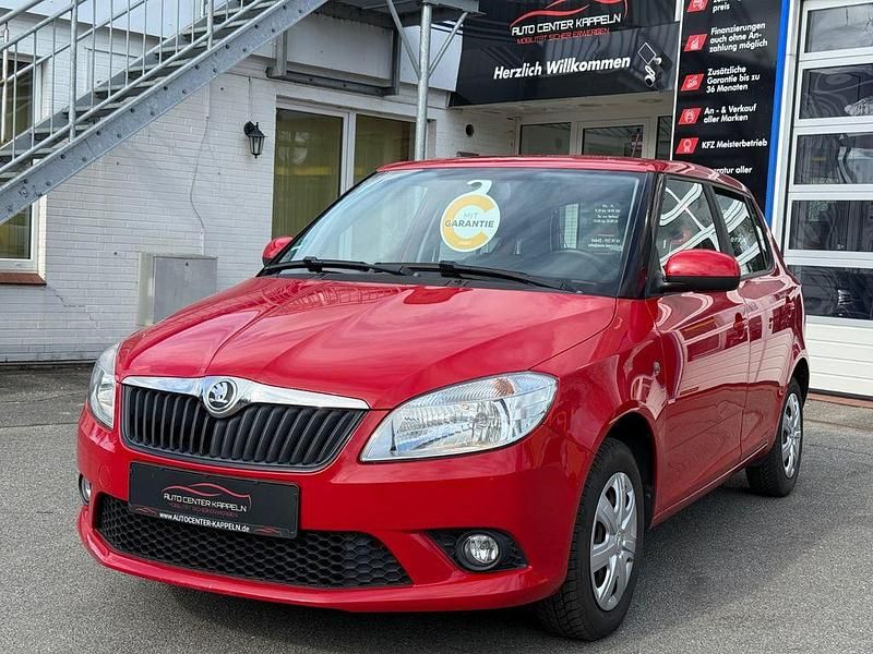 Gebraucht Skoda Fabia Active 86 PS (63 kW) 2014 Rot Limousine