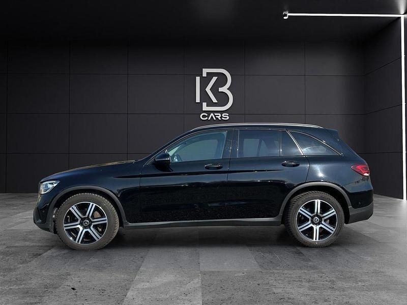 Gebraucht Mercedes GLC220 Night 194 PS (142 kW) 2020 Schwarz  unilack SUV