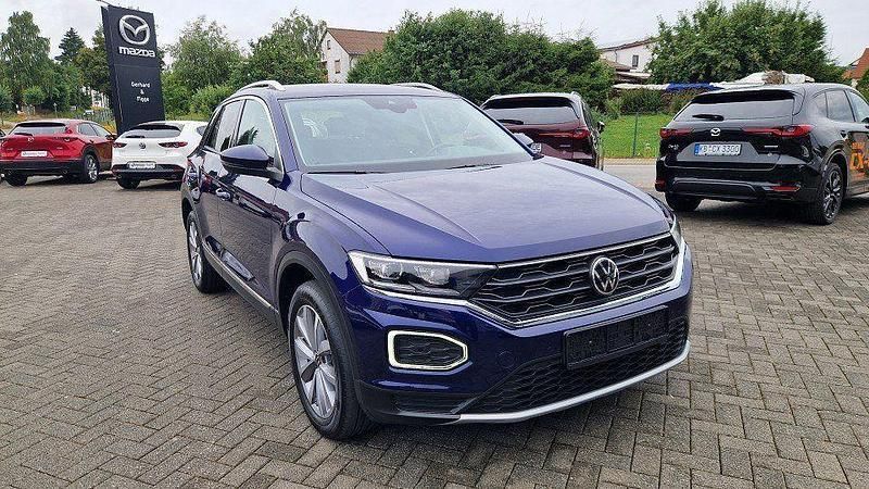 Blau Gebraucht 2020 VW T-Roc Style SUV | 22.800 € (Fairer Preis) - Bild 1/4