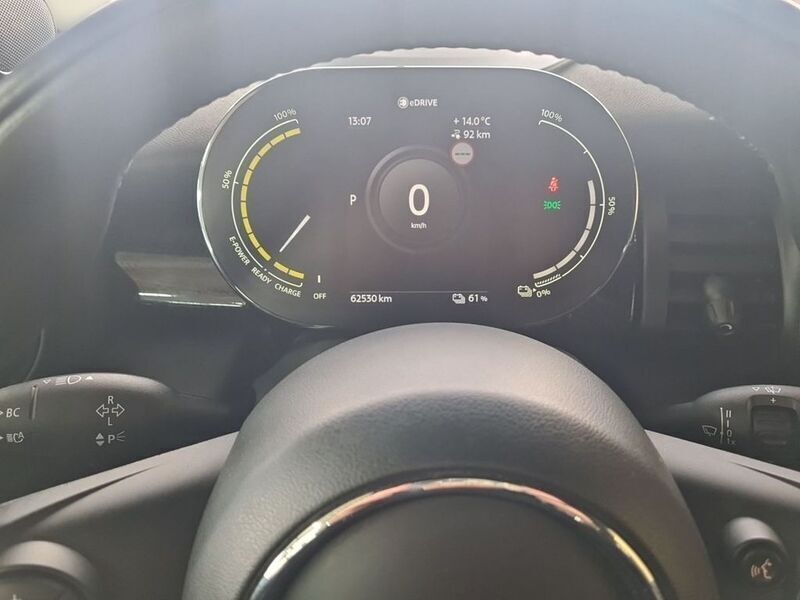 Gebraucht Mini Cooper SE 135 kW (184 PS) 2020 Grün Kleinwagen