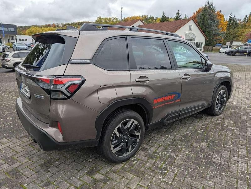 Gebraucht Subaru Forester Exclusive+ 136 PS (100 kW) 2025 Brilliant bronze SUV