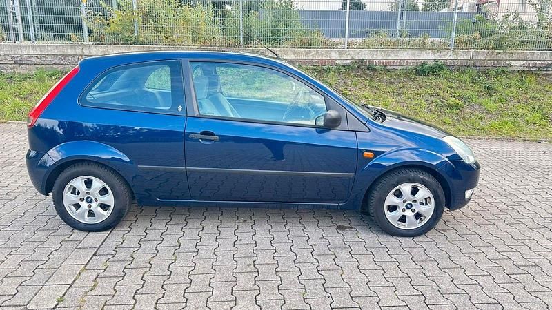 Brugt Ford Fiesta 69 HK (50 kW) 2003 Blå Hatchback