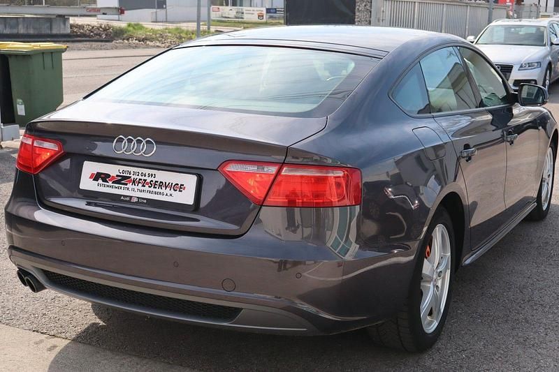 Używany Audi A5 Ambiente 160 KM (117 kW) 2011 Szary Coupe