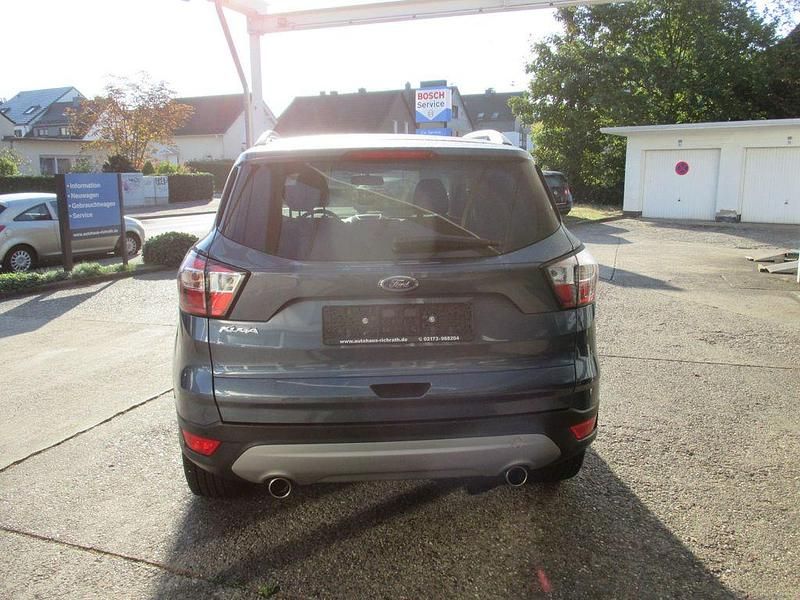 Gebraucht Ford Kuga Cool & Connect 150 PS (110 kW) 2019 Chromablau metallic SUV