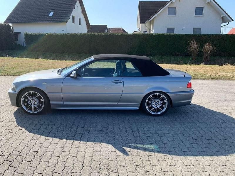 Gebraucht BMW 318 Cabriolet 143 PS (105 kW) 2004 Silber Cabrio