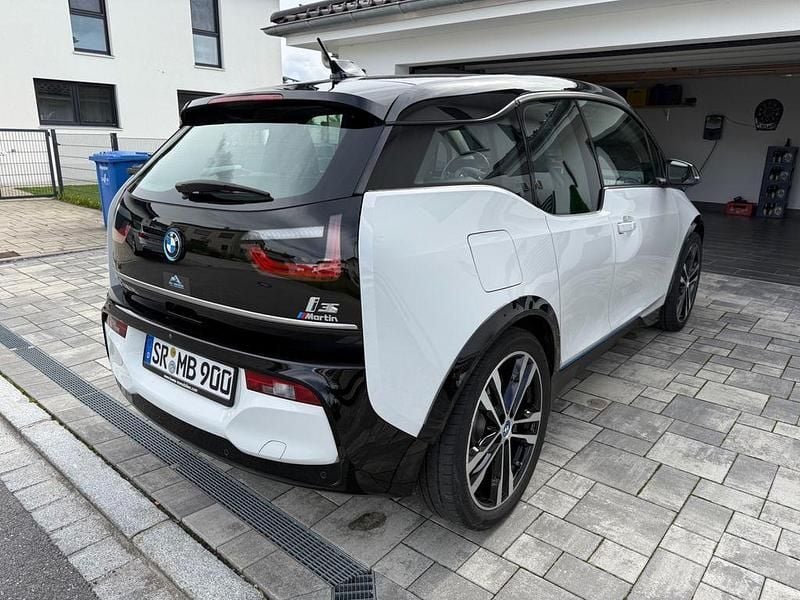 Weiß Gebraucht 2022 BMW i3 Kleinwagen | 20.000 € (Guter Preis) - Bild 1/4