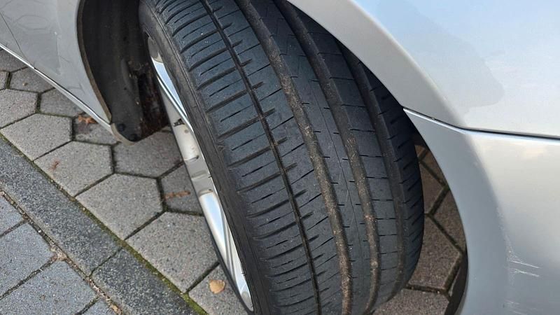 Gebraucht Mercedes CLS350 272 PS (200 kW) 2007 Silber Coupé