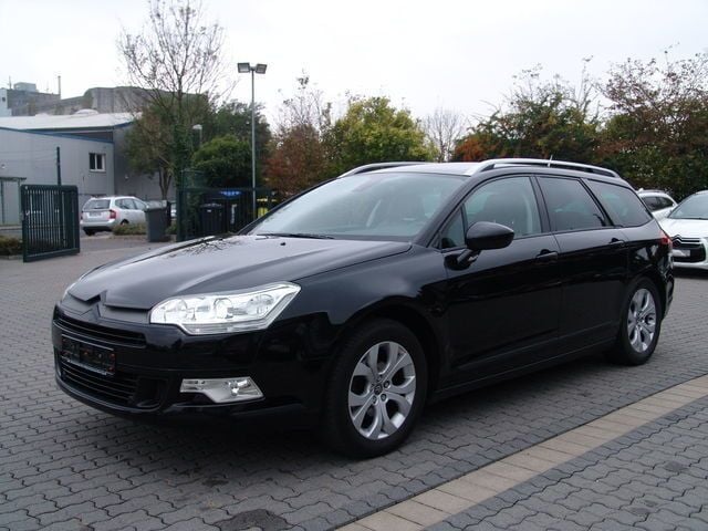 Schwarz metallic Gebraucht 2010 Citroën C5 Exclusive Kombi | 10.500 € - Bild 1/4