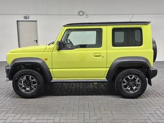 Gebraucht Suzuki Jimny Comfort+ 102 PS (75 kW) 2020 Kineticgelb SUV