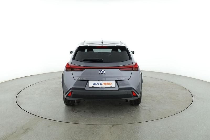 Gebraucht Lexus UX 250h 184 PS (135 kW) 2020 Grau SUV