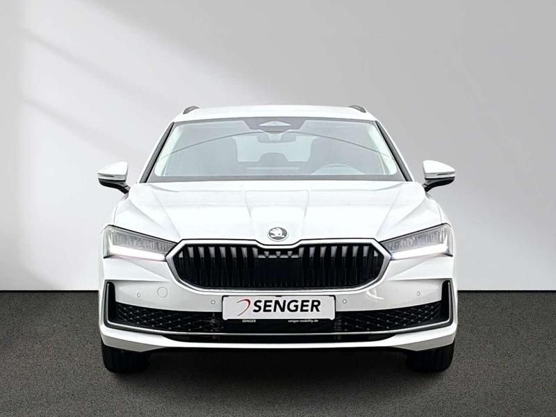 Neu Skoda Superb Selection 204 PS (150 kW) 2026 Purity weiss Kombi