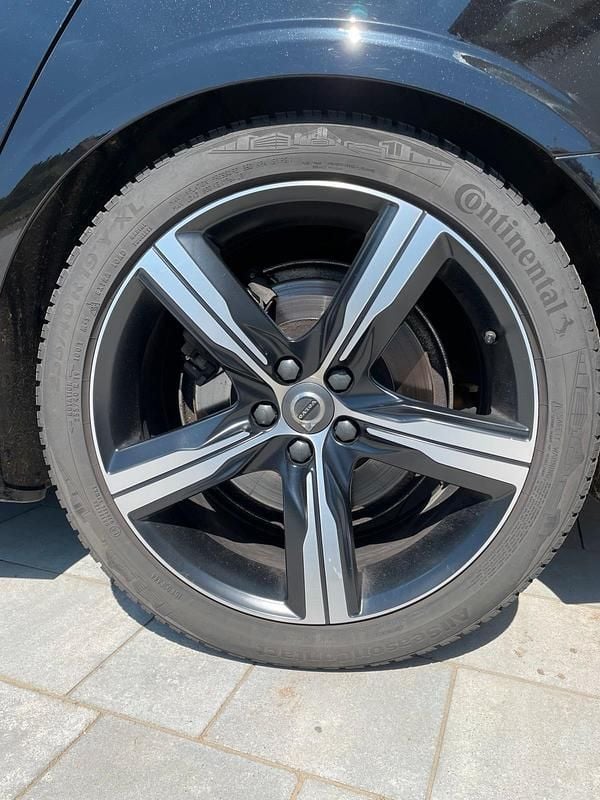 Second-hand Volvo V90 R-Design 190 CP (139 kW) 2020 Negru Break