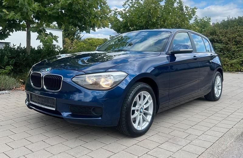 Blau Gebraucht 2014 BMW 114 Kleinwagen | 2.950 € (Superpreis) - Bild 1/4