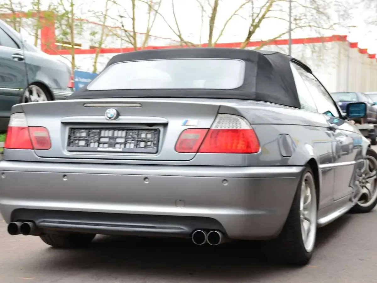 Gebraucht BMW 320 Cabriolet Sport Line 170 PS (125 kW) 2003 Silbergrau metallic Cabrio