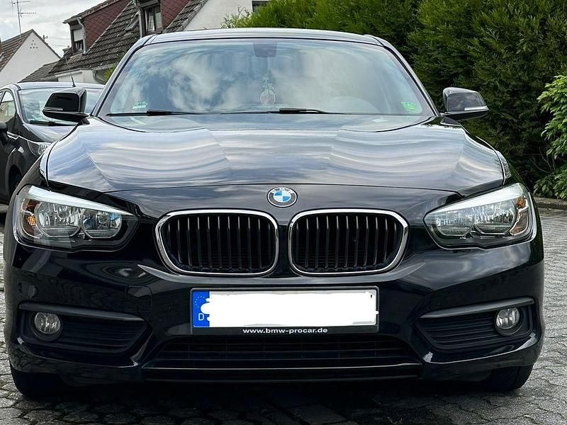 Schwarz Gebraucht 2015 BMW 116 Advantage Kleinwagen | 8.490 € (Fairer Preis) - Bild 1/4