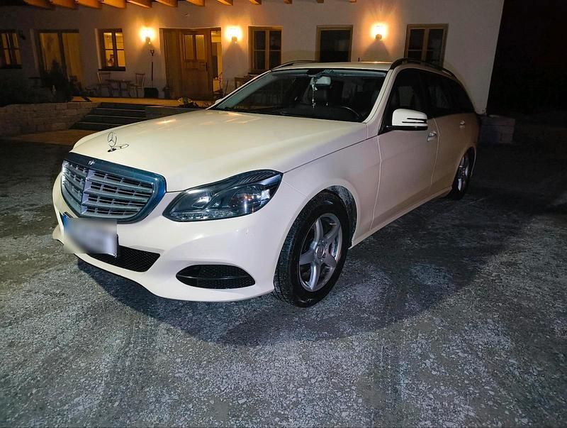 Gebraucht Mercedes E200 126 PS (92 kW) 2014 Beige Kombi