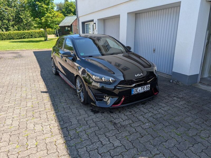 Schwarz Gebraucht 2023 Kia Ceed GT Limousine | 27.500 € (Guter Preis) - Bild 1/4