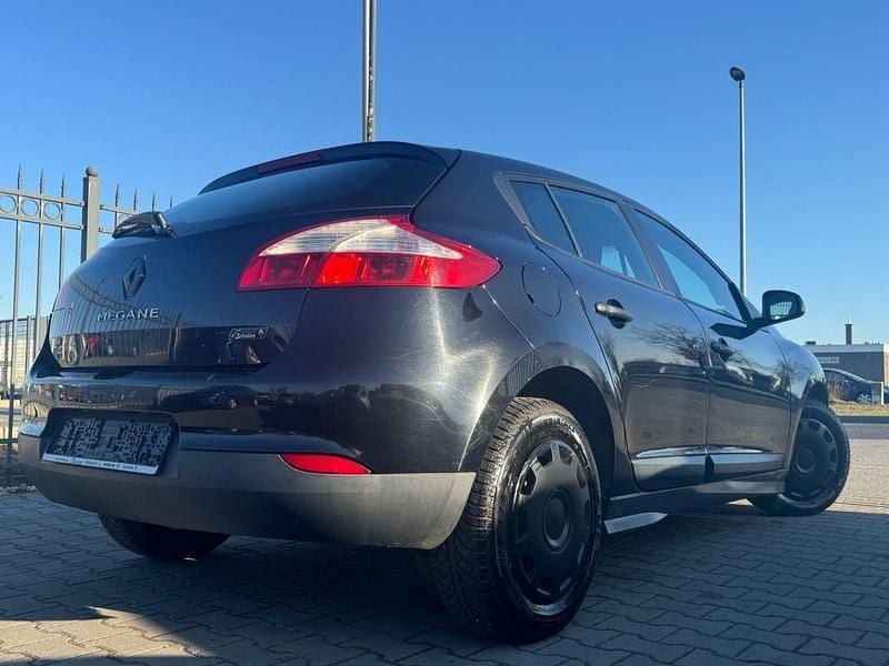 Gebraucht Renault Mégane III 101 PS (74 kW) 2011 Schwarz Kombi
