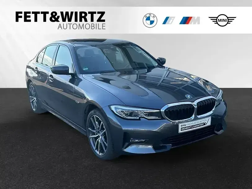 Gebraucht BMW 330e Sport Line 292 PS (214 kW) 2022 Limousine