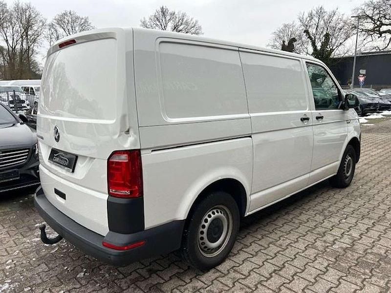 Gebraucht VW Transporter 102 PS (75 kW) 2018 Candyweiß Van