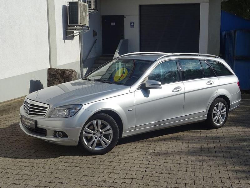 Silber Gebraucht 2009 Mercedes C220 Elegance Kombi | 9.990 € (Etwas zu teuer) - Bild 1/4