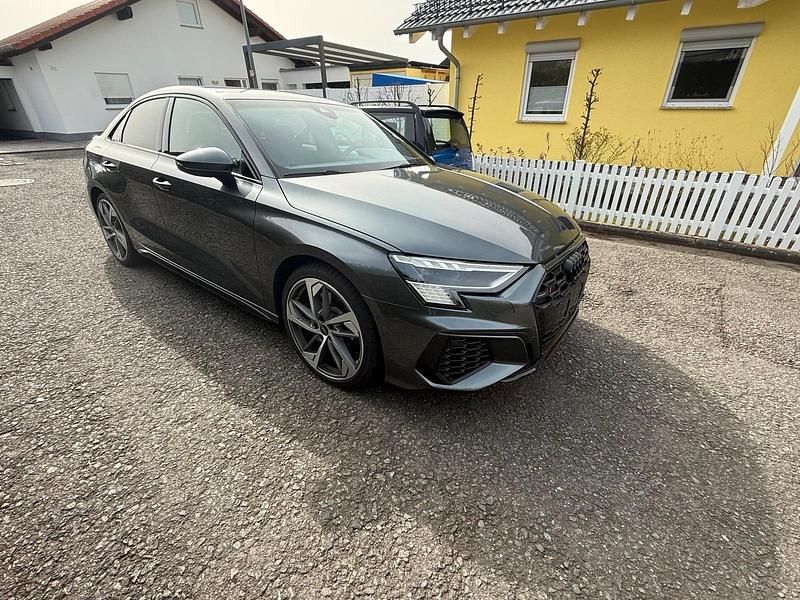 Gebraucht Audi S3 310 PS (228 kW) 2023 Grau Limousine