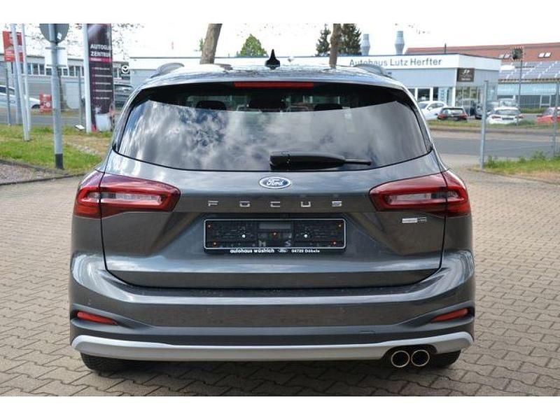 Gebraucht Ford Focus Active X 155 PS (114 kW) 2023 Magneticgrau (metallic) (metallic) Kombi