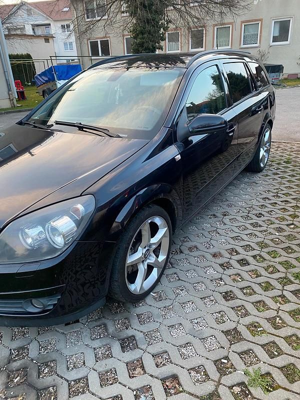 Gebraucht Opel Astra 125 PS (91 kW) 2005 Schwarz Kombi