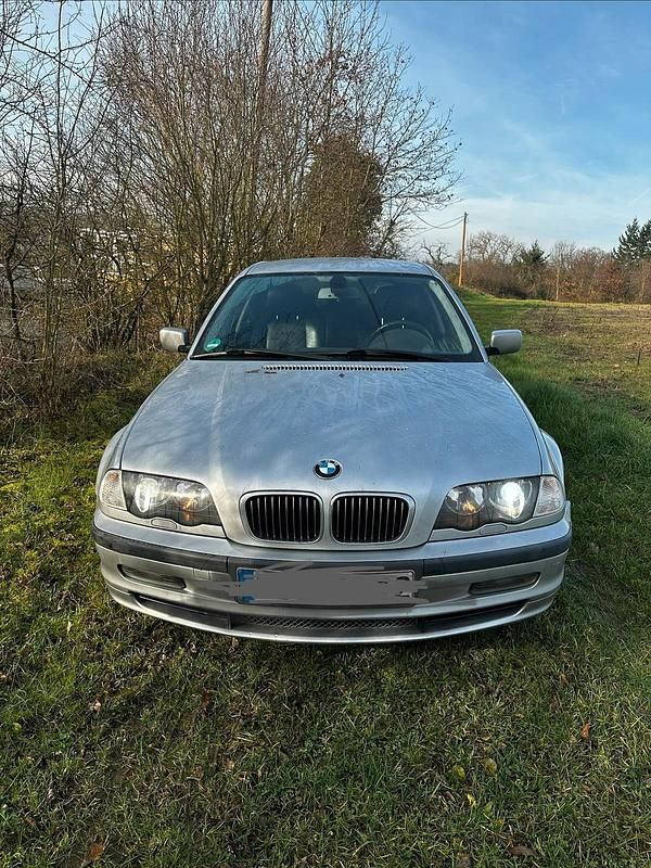 Gebraucht BMW 328 193 PS (141 kW) 1999 Silber Kombi
