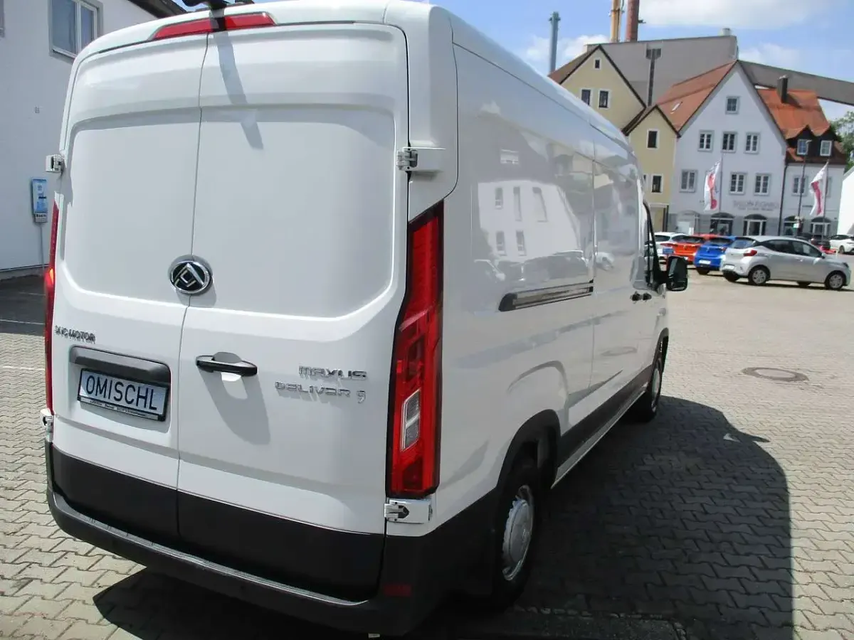 Gebraucht Maxus V90 148 PS (108 kW) 2023 Weiß Van