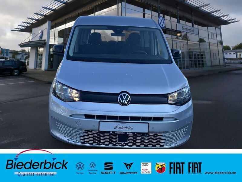 Silber Gebraucht 2024 VW Caddy Maxi Life Basis Van / Kleinbus | 31.880 € (Superpreis) - Bild 1/4