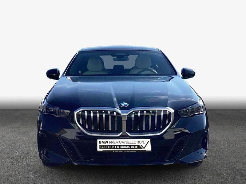 Second-hand BMW 520 Performance 197 CP (144 kW) 2025 Negru Berlinǎ