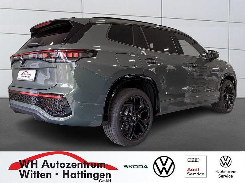 Neu VW Tayron Style 272 PS (200 kW) 2025 Cipressinogrün metallic SUV