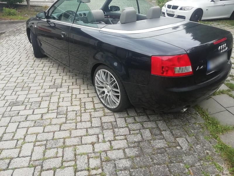 Gebraucht Audi A4 Cabriolet 170 PS (125 kW) 2002 Schwarz Cabrio