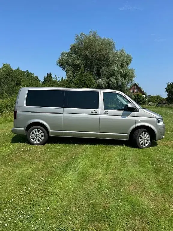 Gebraucht VW Multivan Highline 179 PS (131 kW) 2013 Silber Van / Kleinbus