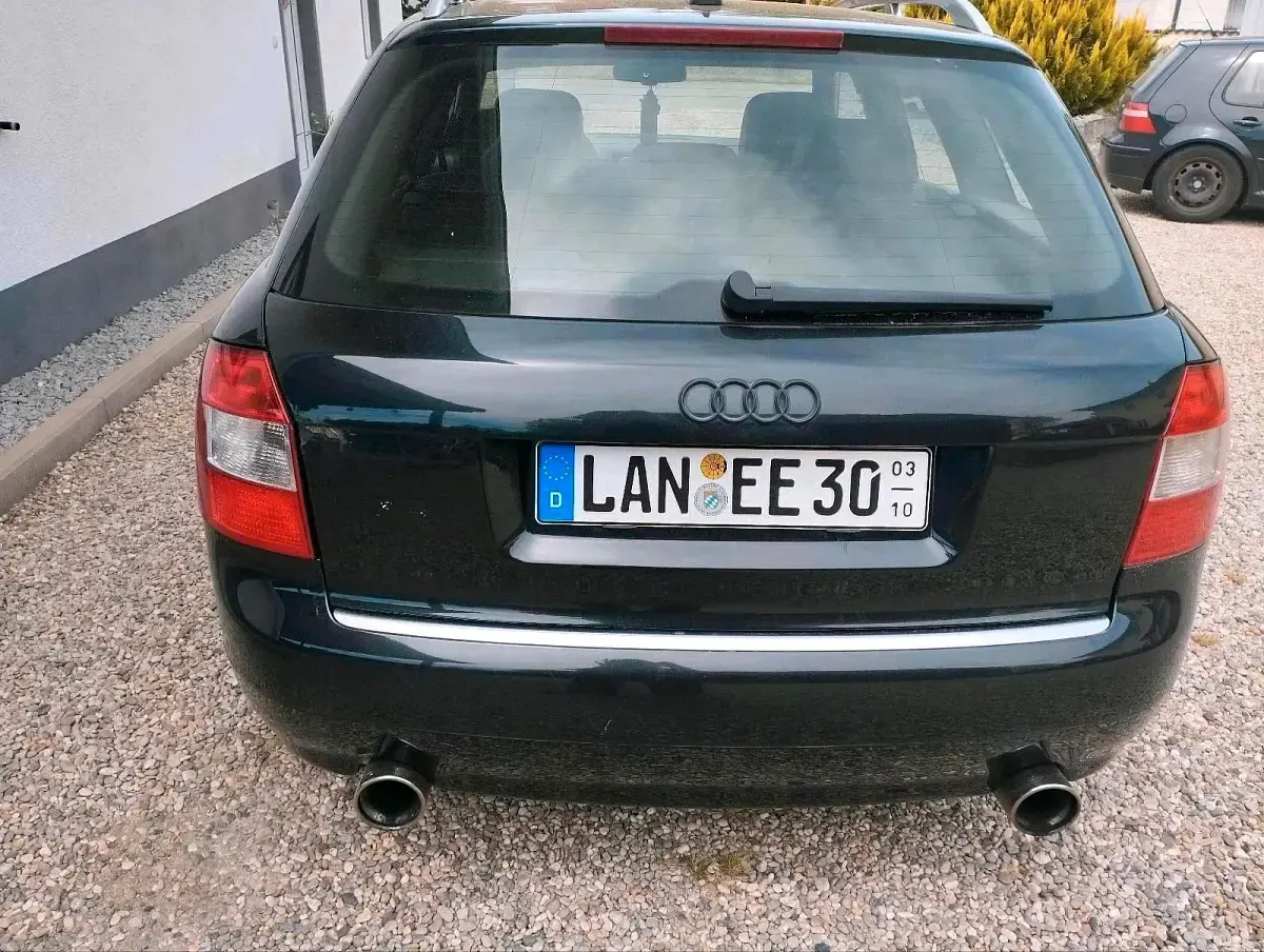 Używany Audi S4 344 KM (253 kW) 2003 Czarny Sedan/Limuzyna