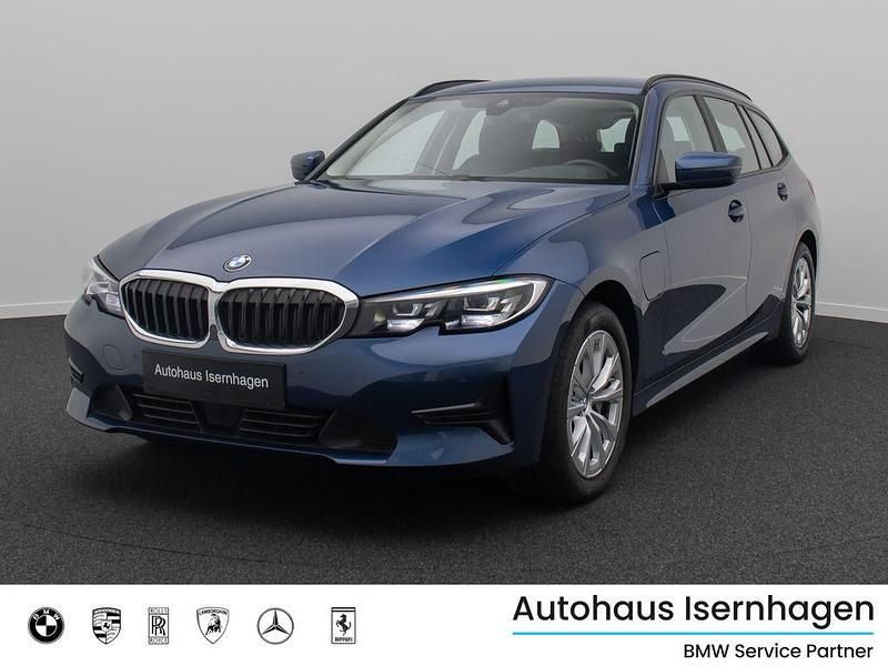 Phytonicblau c1mschwarz Gebraucht 2021 BMW 330e Sport Line Limousine | 26.999 € (Superpreis) - Bild 1/4