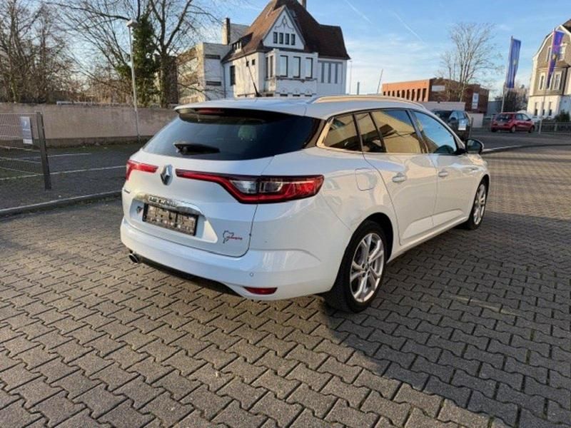 Gebraucht Renault Mégane GrandTour Bose Edition 163 PS (119 kW) 2018 Weiß Kombi