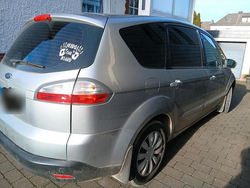 Gebraucht Ford S-MAX Ambiente 145 PS (106 kW) 2006 Silber Van / Kleinbus