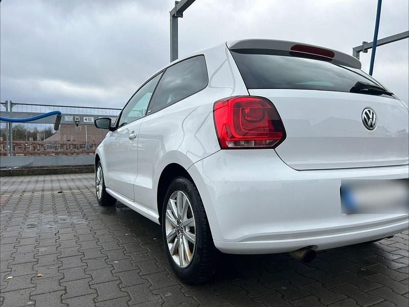 Second-hand VW Polo 105 CP (77 kW) 2011 Alb Hatchback